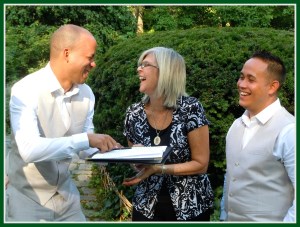 El buen humor de los novios siempre es reflejo de la felicidad que sienten